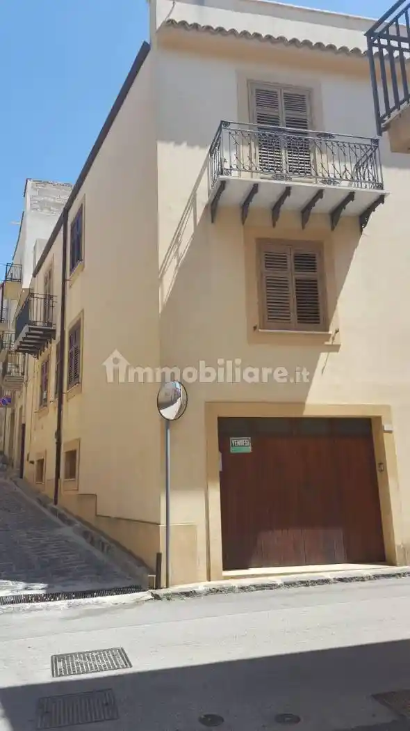Casa indipendente in vendita a Sambuca di Sicilia