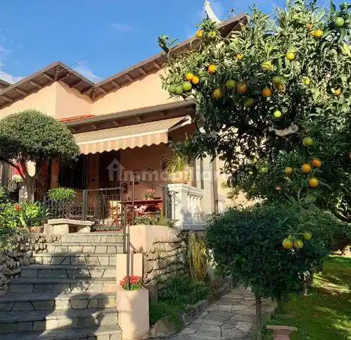 Villa in vendita a Sanremo