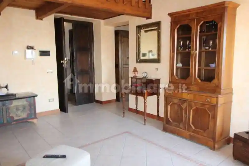 Appartamento in affitto a Jesi