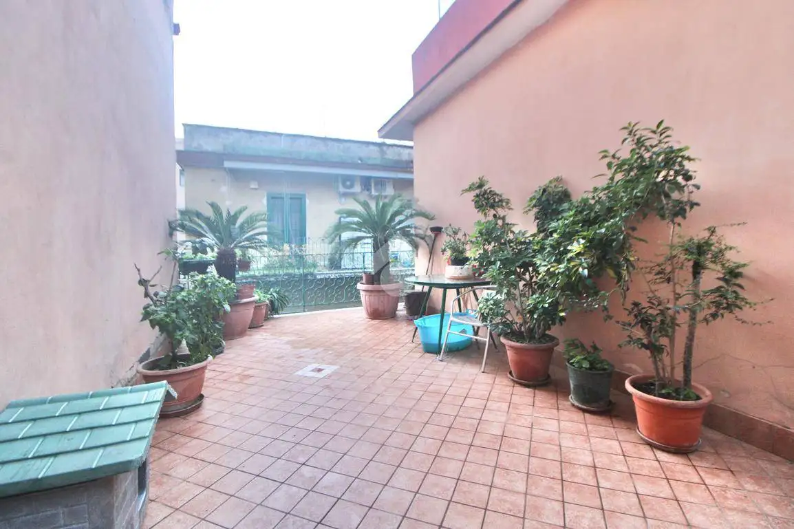 Palazzo - Edificio in vendita a Calvizzano