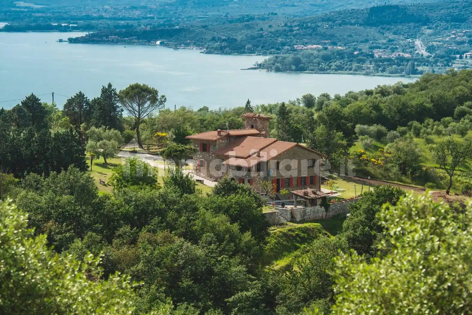 Rustico - Casale in vendita a Magione