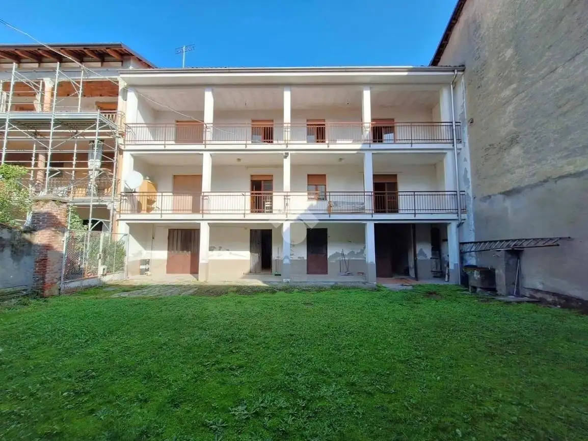 Casa indipendente in vendita a Perosa Canavese