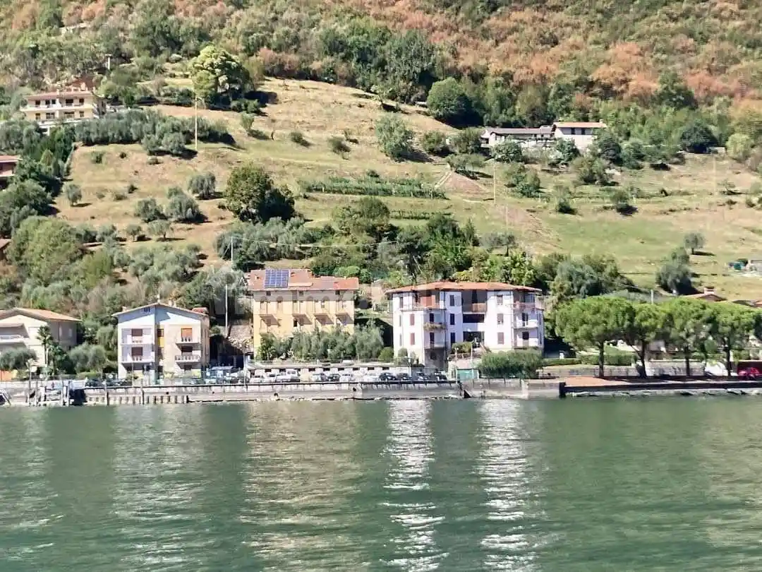 Appartamento in affitto a Tavernola Bergamasca