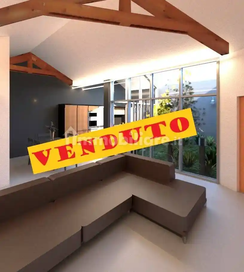 Loft in vendita a Oggiona con Santo Stefano