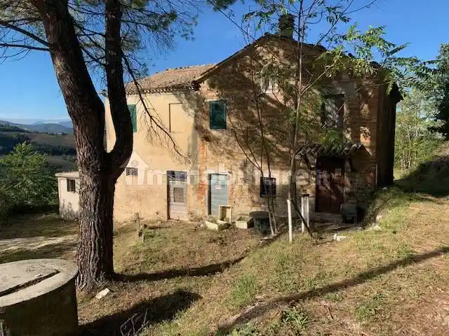 Casa indipendente in vendita a Poggio San Marcello