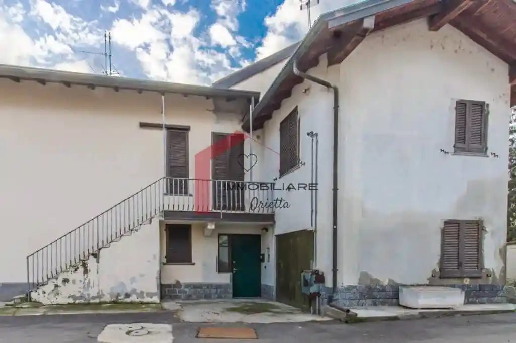 Casa indipendente in vendita a Marcallo con Casone