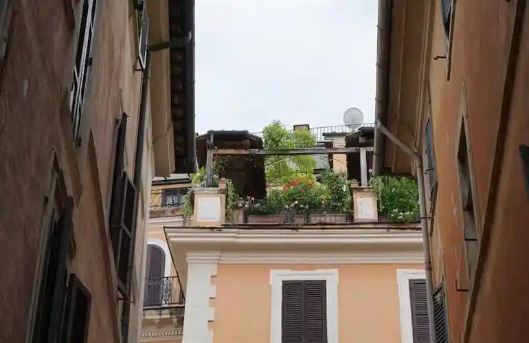 Palazzo - Edificio in vendita a Roma
