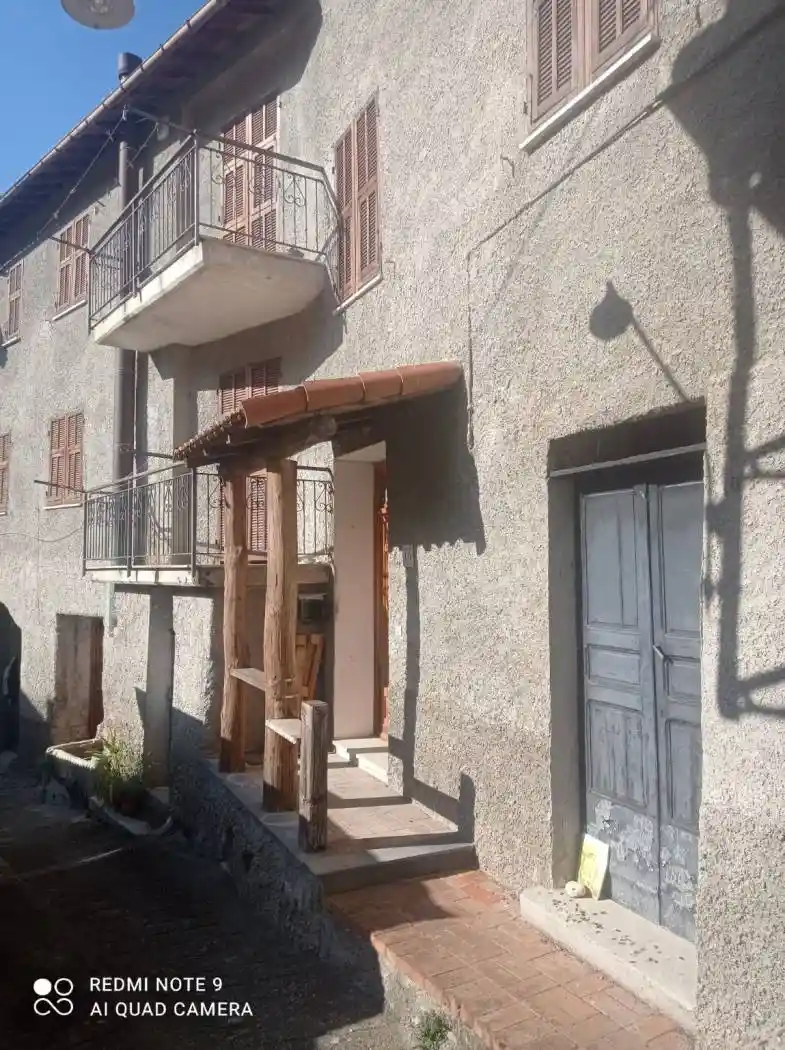 Casa indipendente in vendita a Pieve di Teco