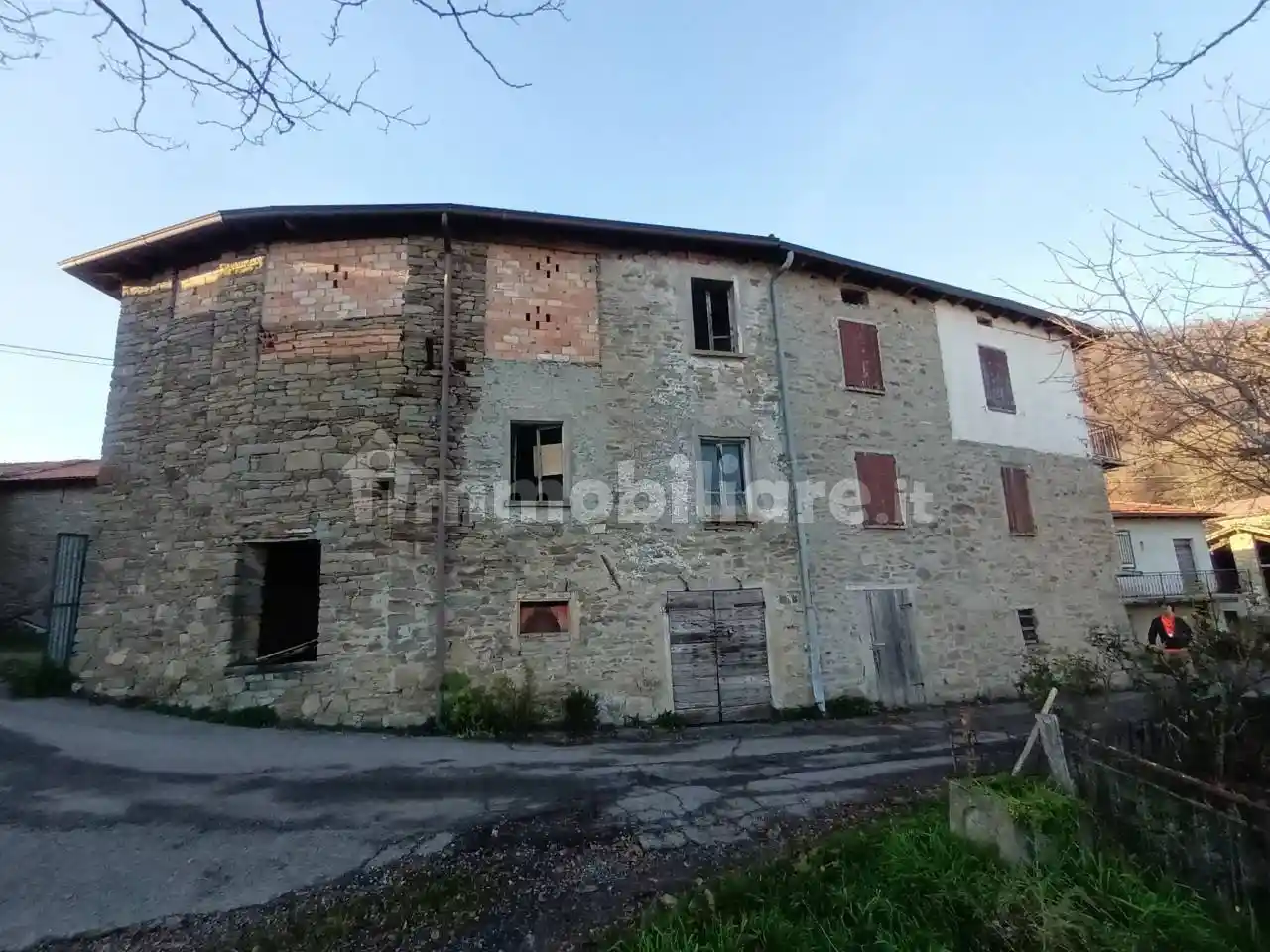 Rustico - Casale in vendita a Carpineti