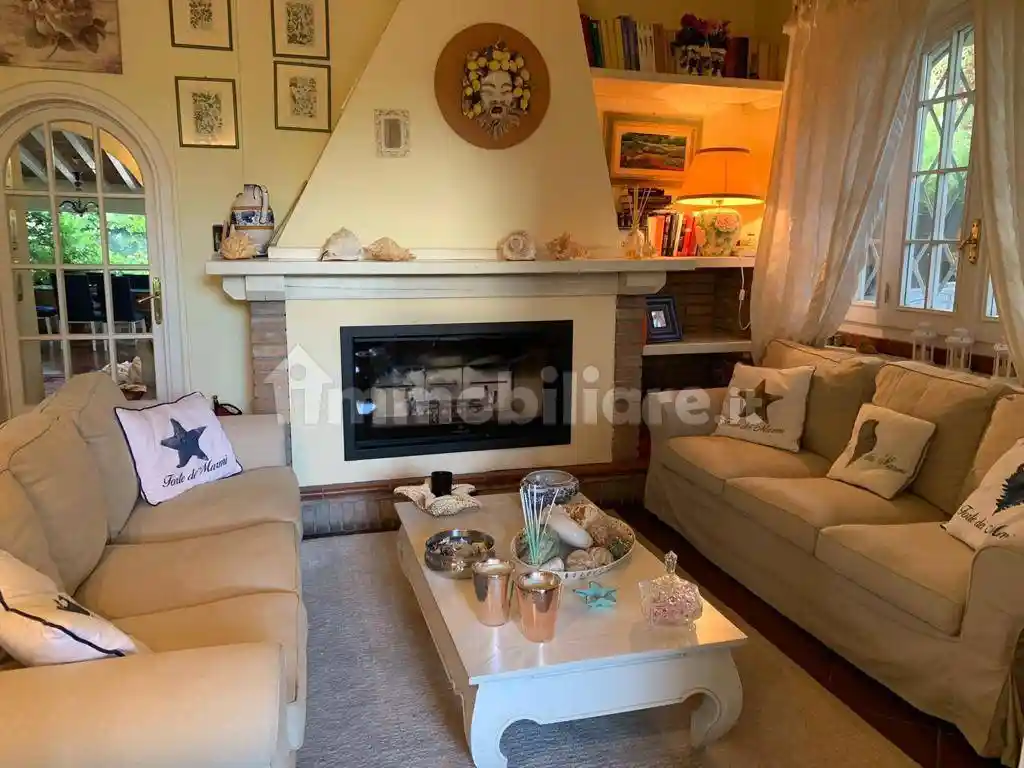 Villa in affitto a Forte dei Marmi