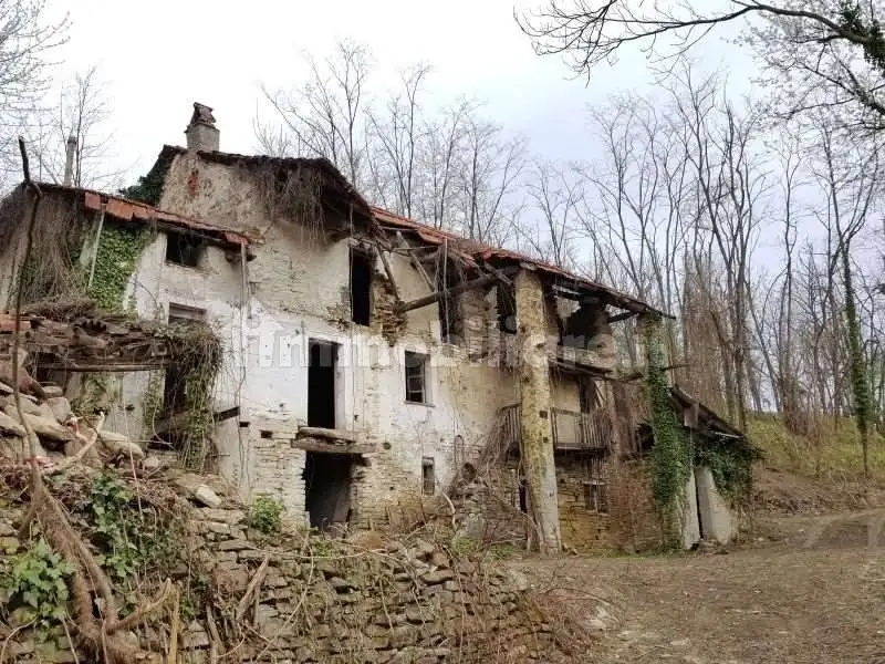 Rustico - Casale in vendita a Paroldo