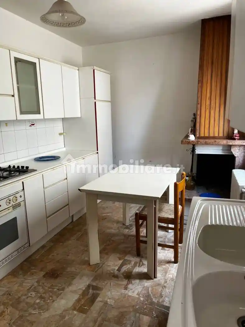 Trilocale via Gran Sasso 5, Centro, Celano - foto 2