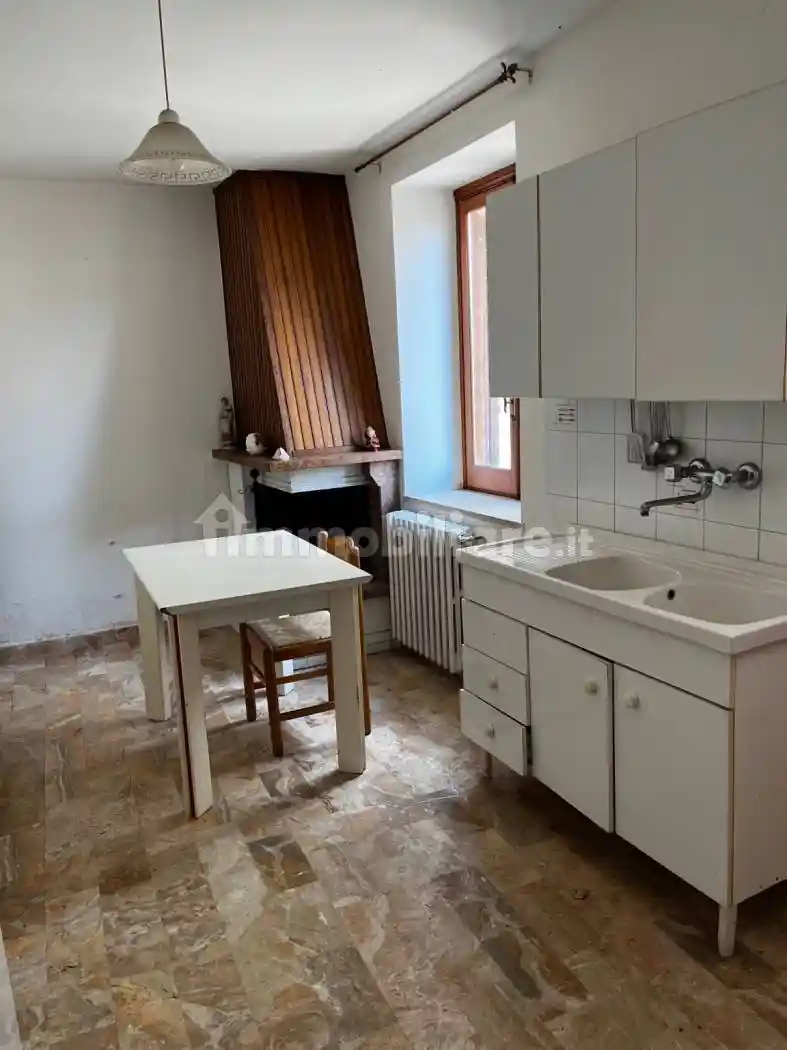 Trilocale via Gran Sasso 5, Centro, Celano - foto 3