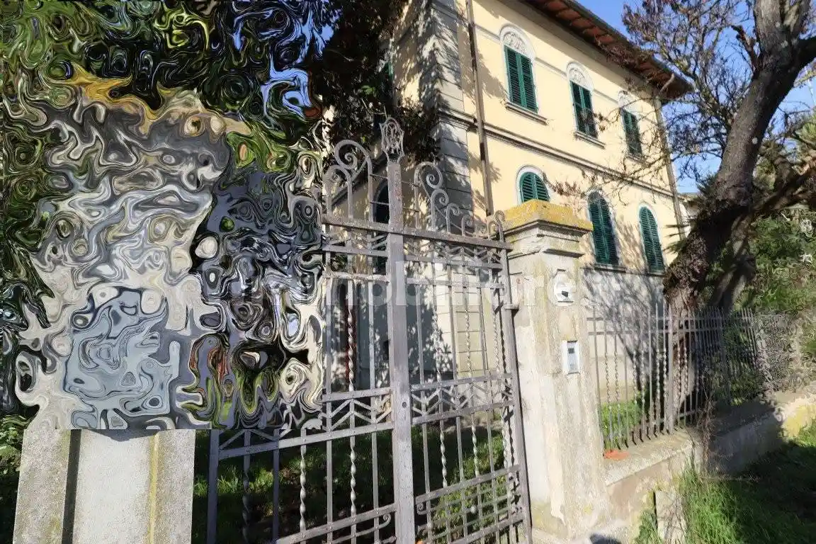 Villa in vendita a Montevarchi