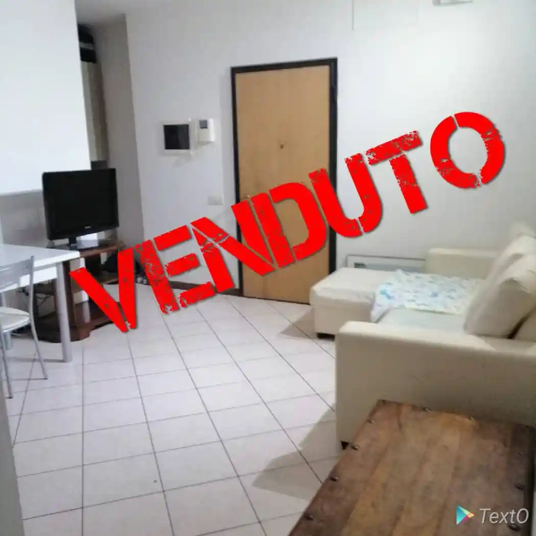 Appartamento in vendita a Lacchiarella