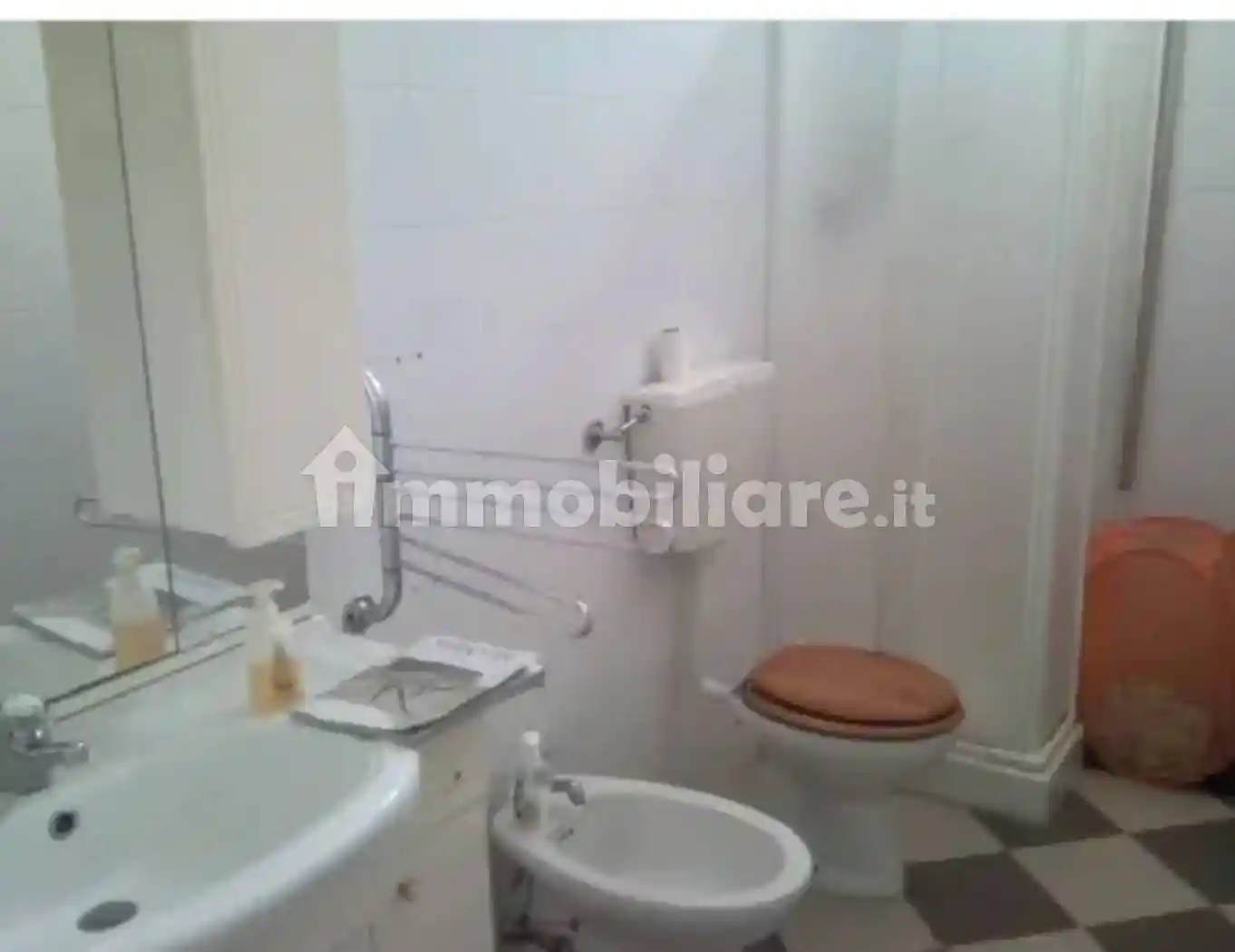 Appartamento in vendita a Luni