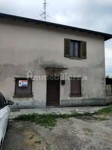 Appartamento in vendita a Sumirago