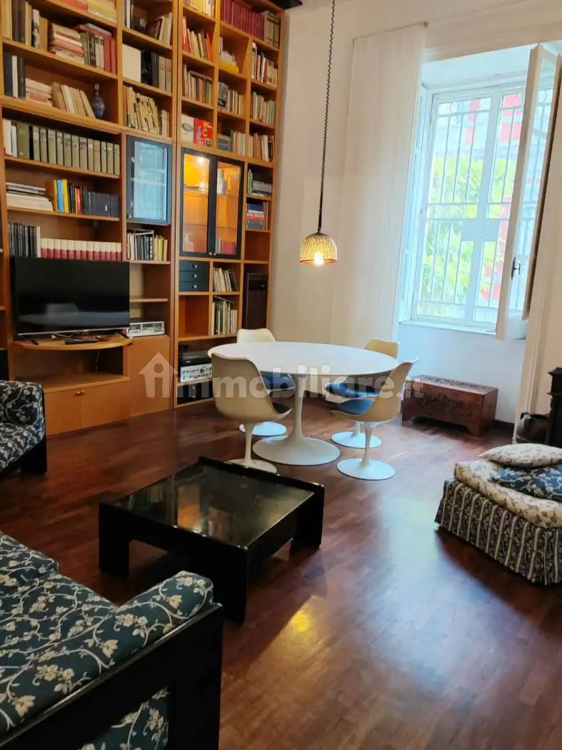 Appartamento in affitto a Napoli
