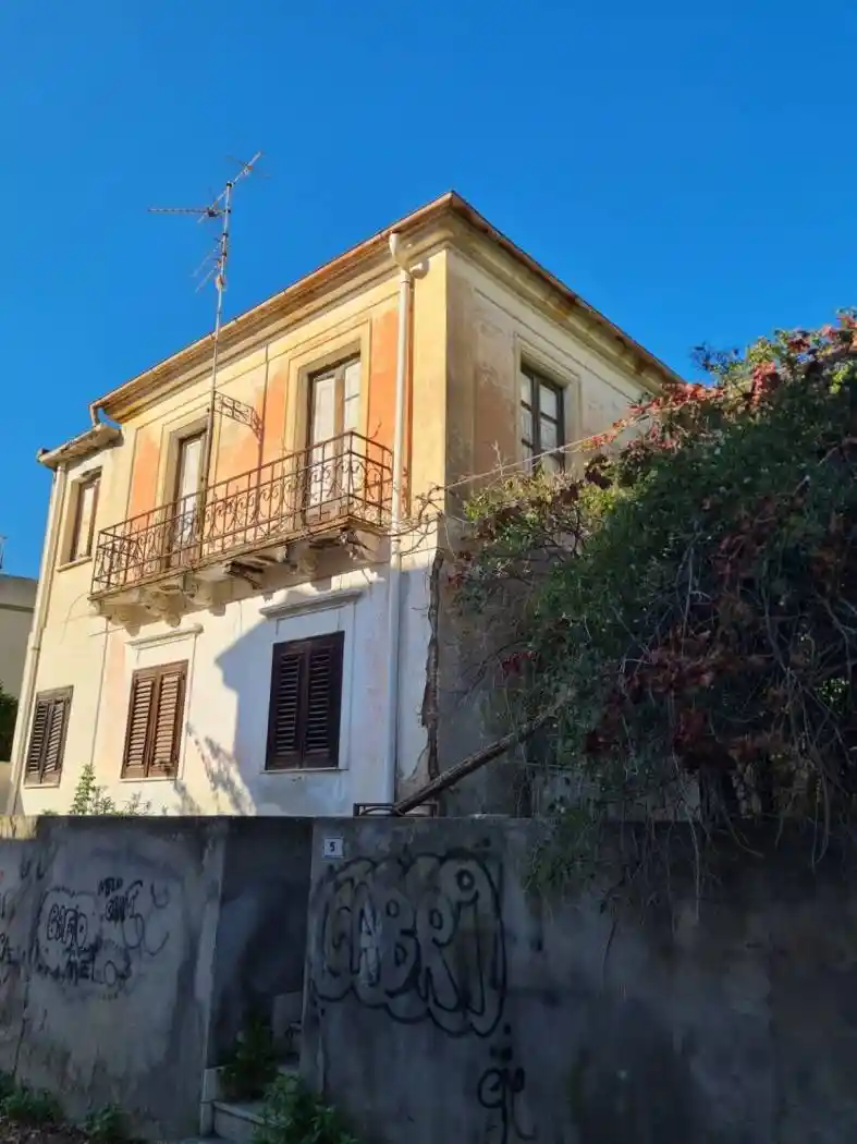 Casa indipendente in vendita a Villa San Giovanni