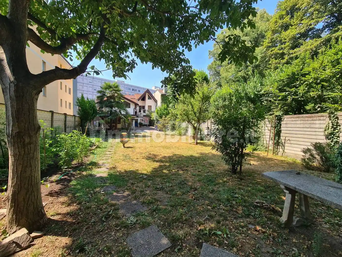 Villa in vendita a Legnano