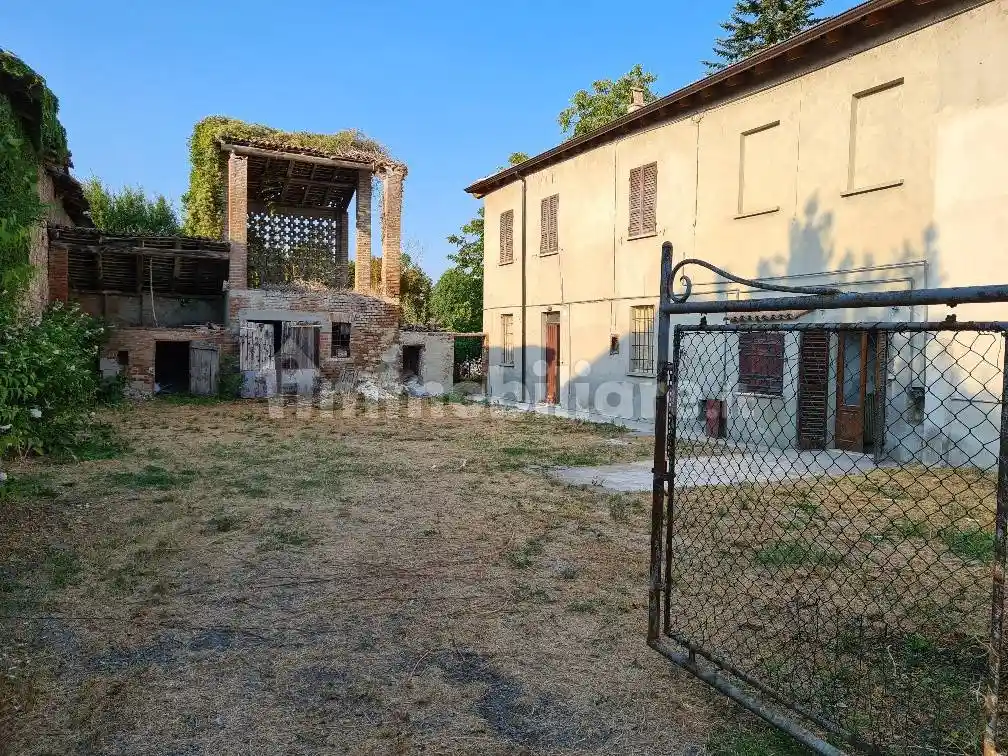 Rustico - Casale in vendita a Gragnano Trebbiense