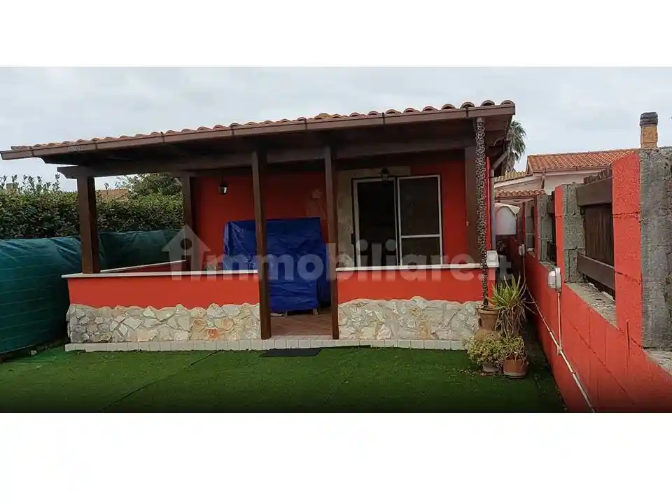 Villa in vendita a Latina