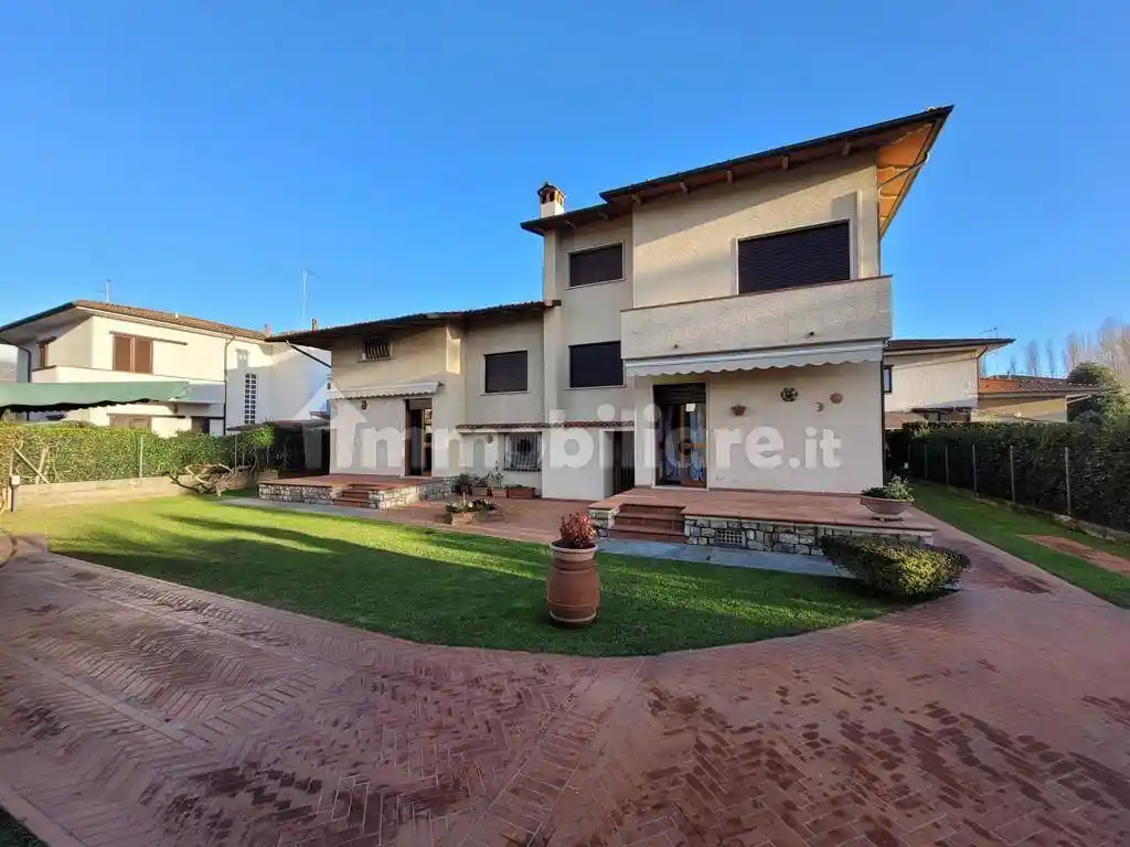 Villa in vendita a Pietrasanta