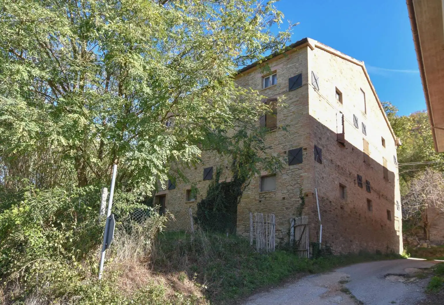Rustico - Casale in vendita a Comunanza