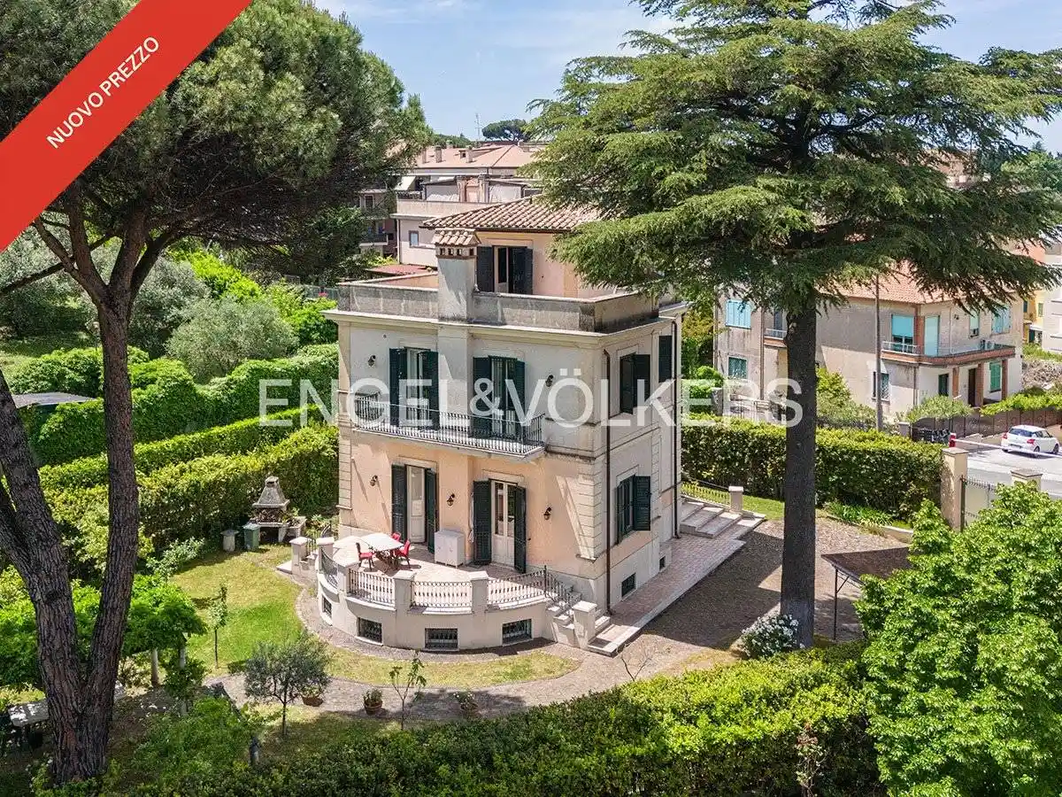 Villa in vendita a Grottaferrata