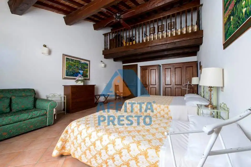 Palazzo - Edificio in Affitto - foto 3