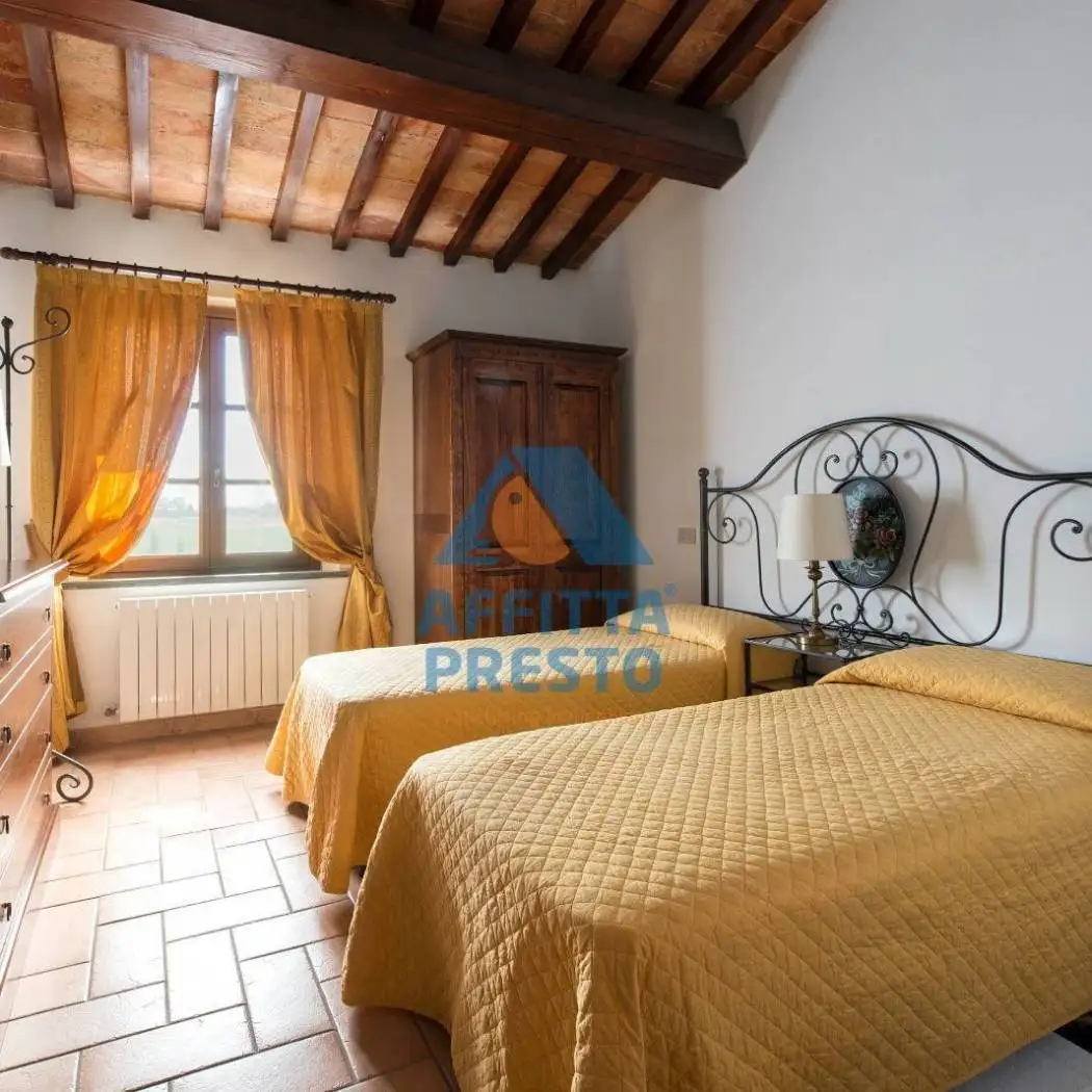 Palazzo - Edificio in Affitto - foto 4