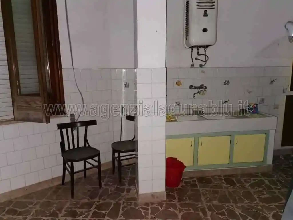 Palazzo - Edificio in vendita a Petrosino