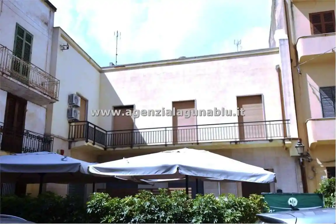 Palazzo - Edificio in vendita a Marsala