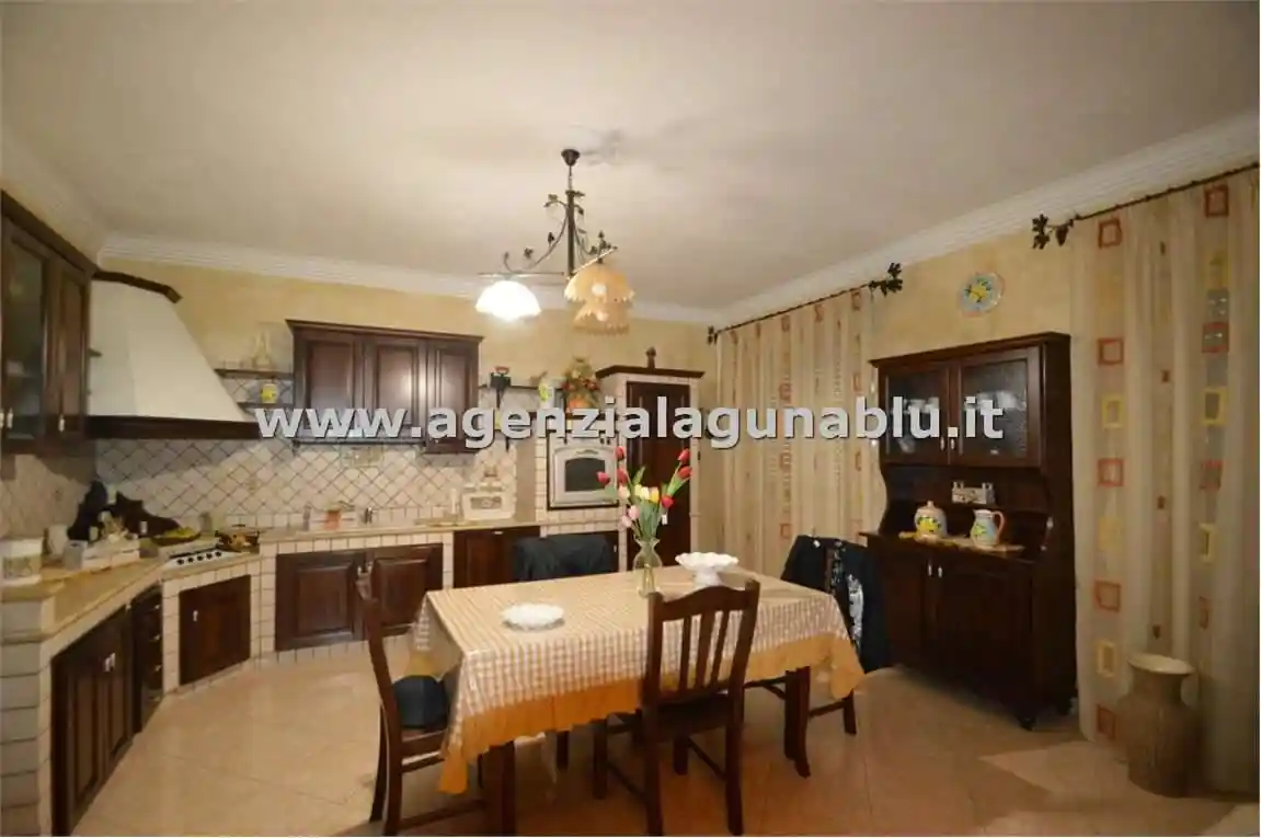 Palazzo - Edificio in vendita a Mazara del Vallo