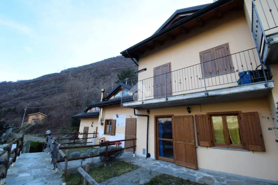 Appartamento in vendita a Pontey