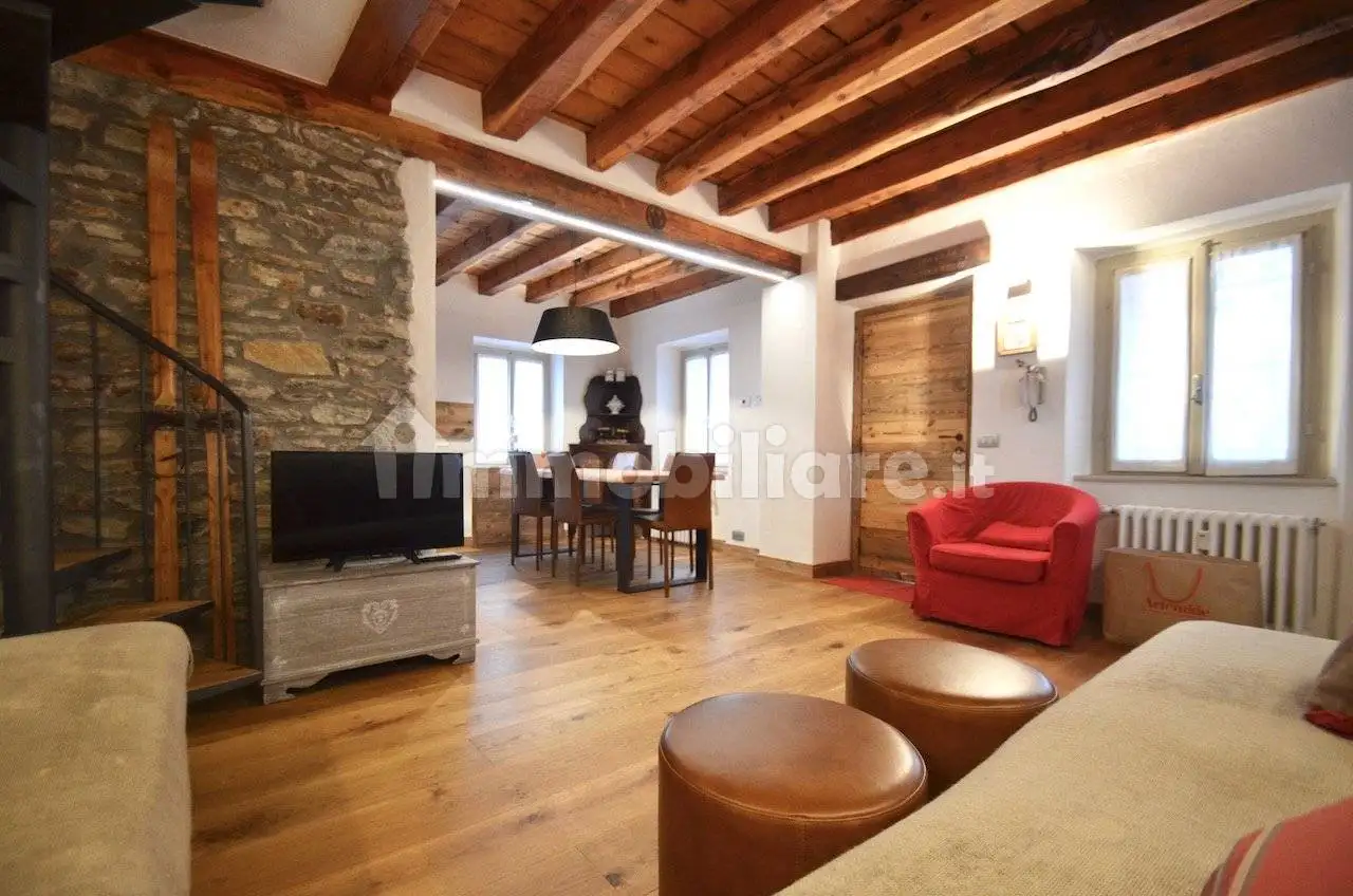 Villa in vendita a Gressoney-Saint-Jean