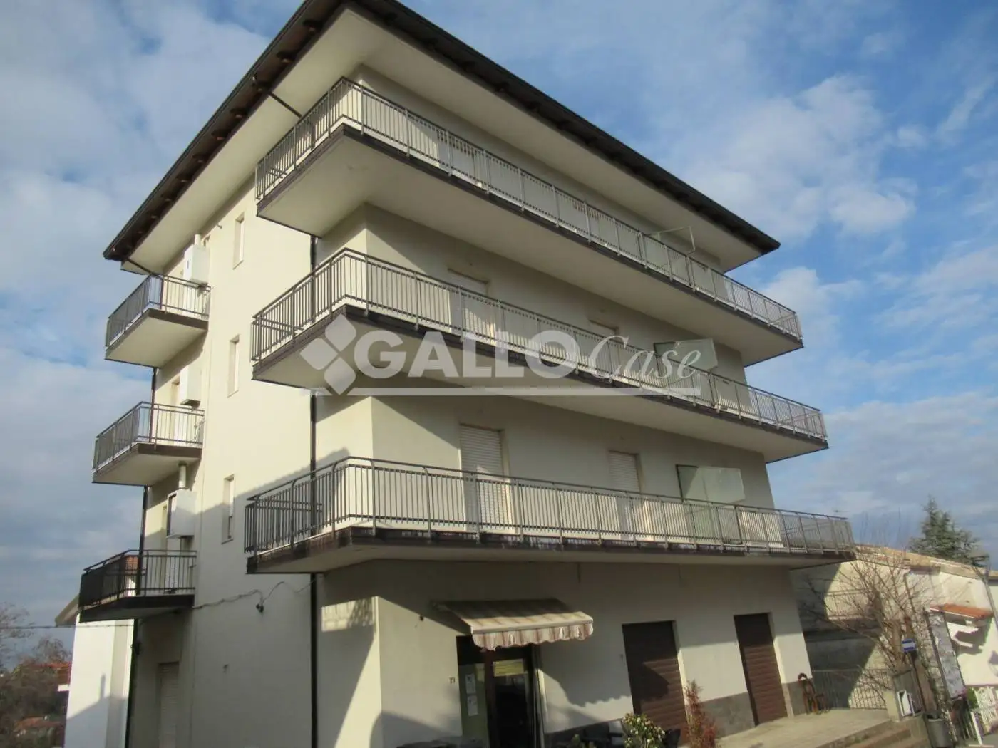 Palazzo - Edificio in vendita a Marano Principato