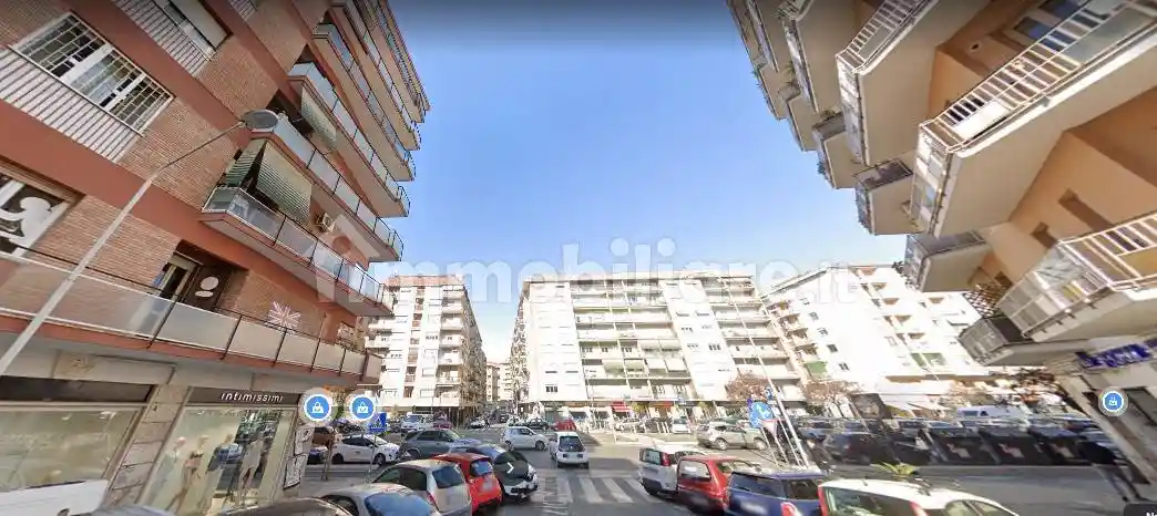 Trilocale via Tuscolana 1170, Appio Claudio - Statuario, Roma - foto 3