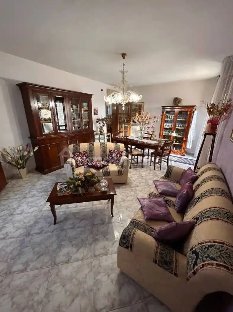 Rustico - Casale in vendita a Luzzara