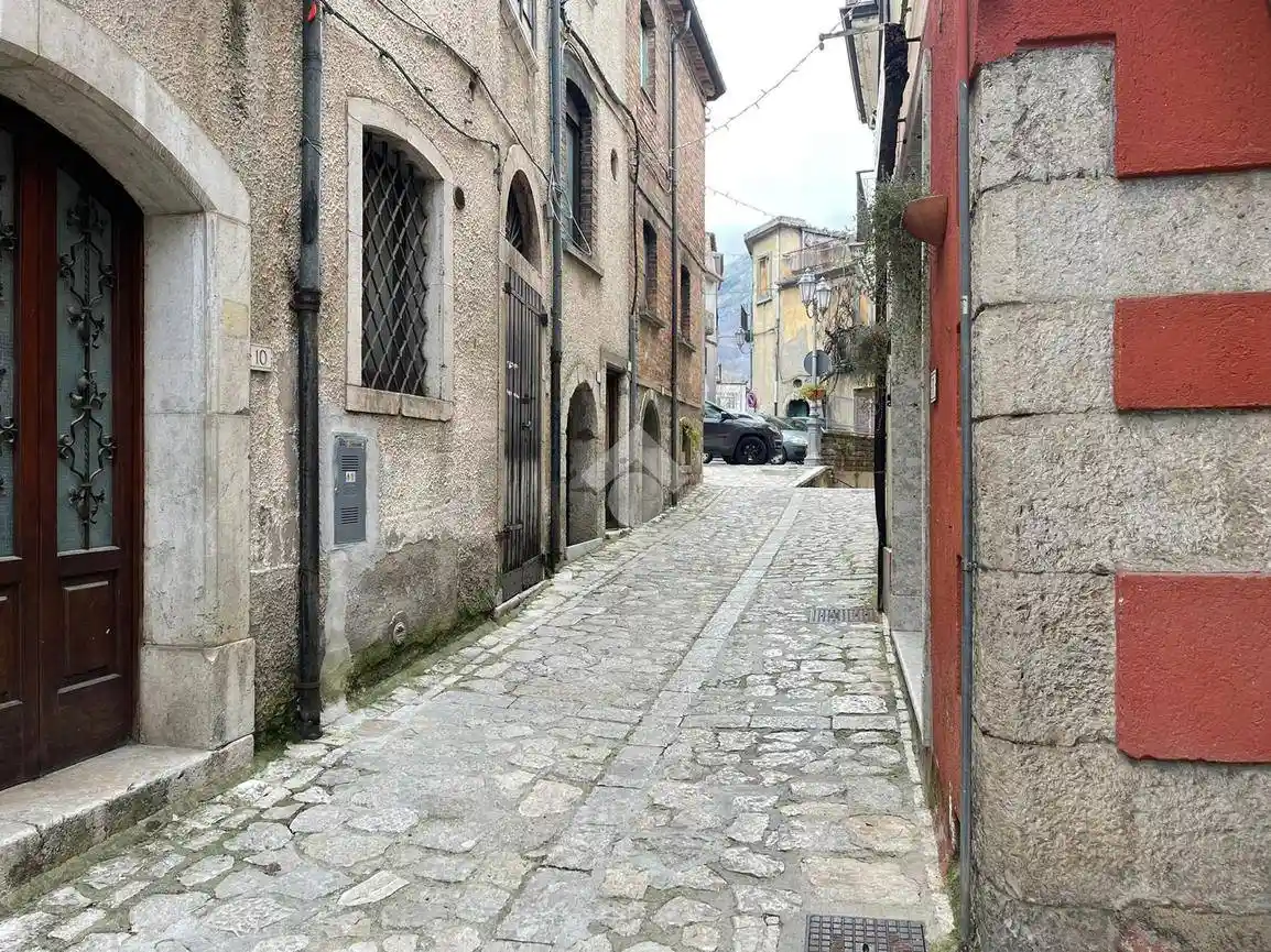 Terratetto plurifamiliare via Santa Maria Delle Grazie, Castelvetere sul Calore - foto 3