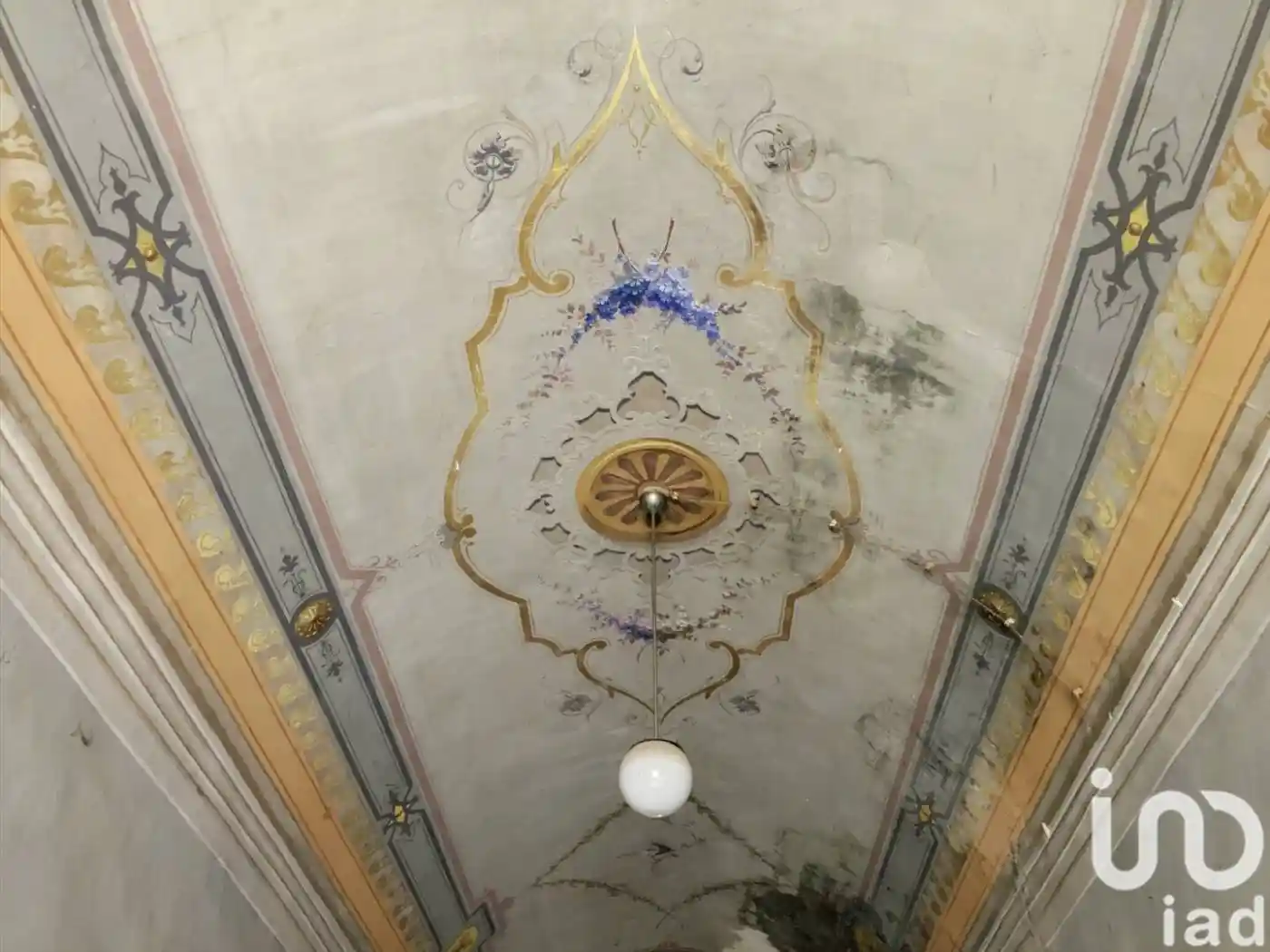 Palazzo - Edificio in vendita a Piobbico