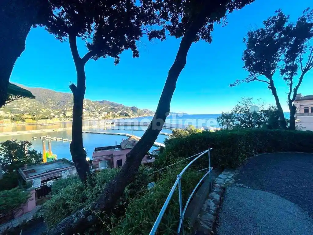 Appartamento in vendita a Rapallo