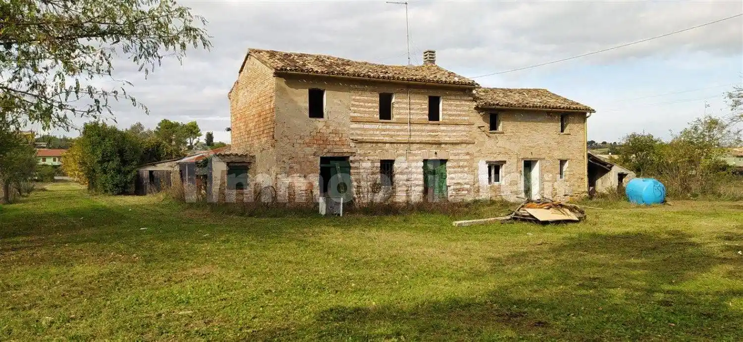Rustico - Casale in vendita a Fano