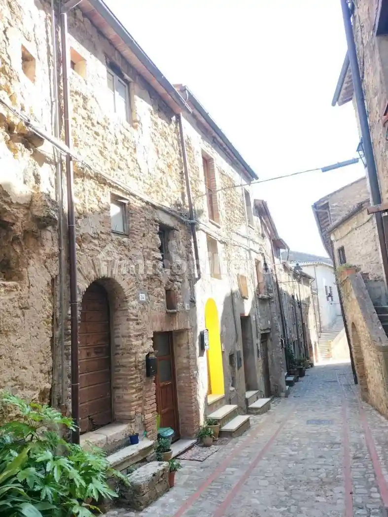 Casa indipendente in vendita a Penna in Teverina