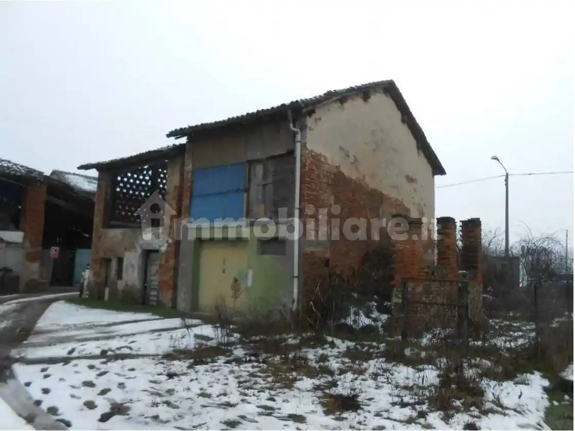 Rustico - Casale in vendita a Zinasco