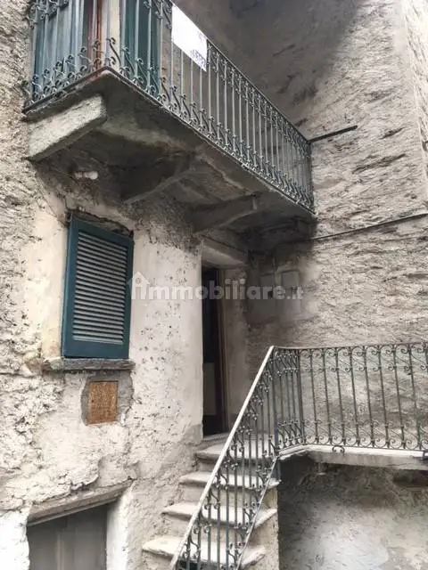 Casa indipendente in vendita a Torre di Santa Maria