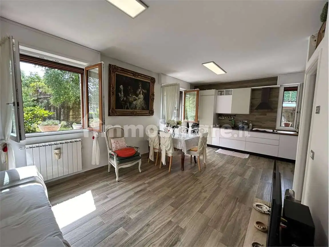 Appartamento in vendita a Spinone al Lago