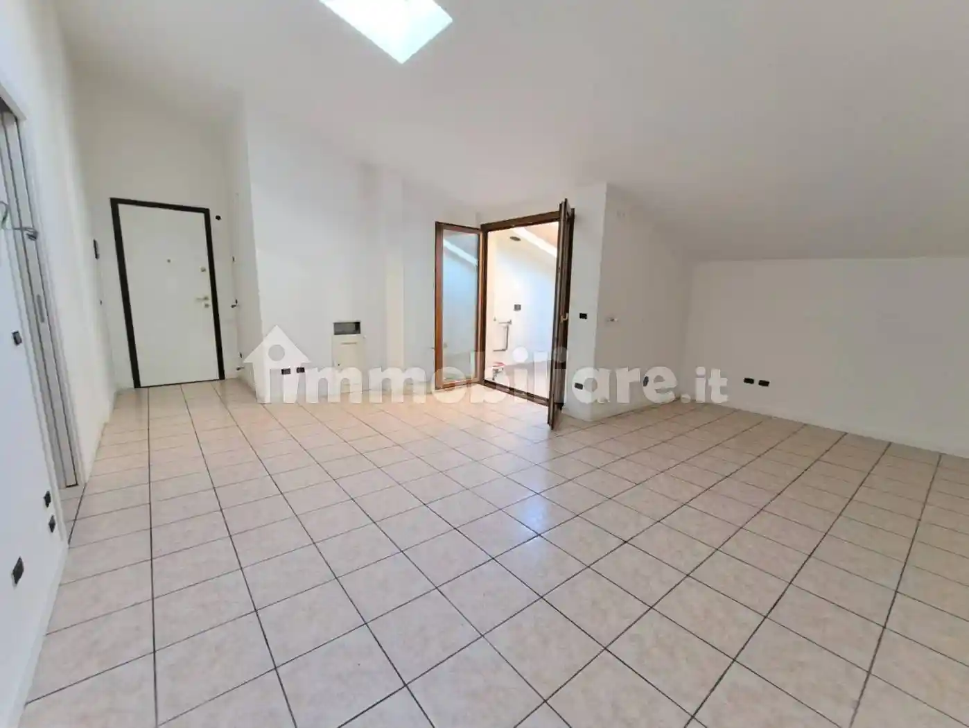 Trilocale via Antonio Locatelli 10, Berzo San Fermo - foto 2