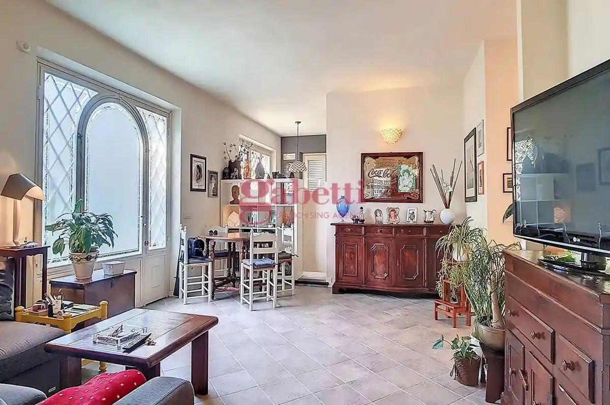 Villa in vendita a Seravezza