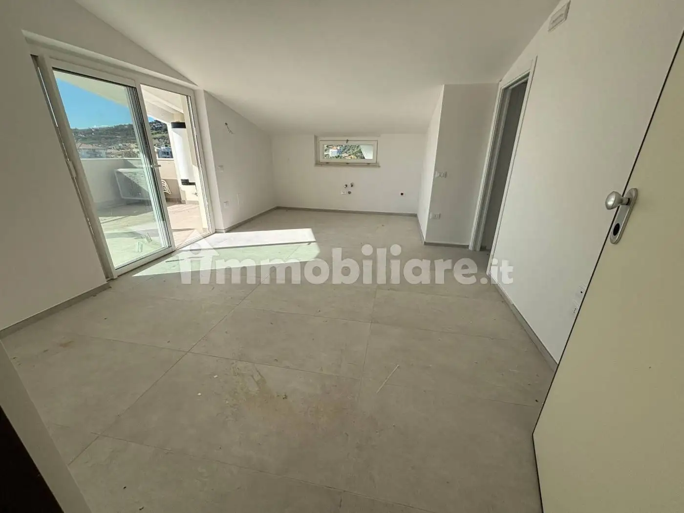 Attico - Mansarda in vendita a Alba Adriatica